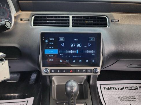 Used 2011 Chevrolet Camaro LT RWD image 19