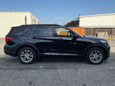 Certified 2024 Ford Explorer XLT w/ Equipment Group 202A AWD/4WD image 5
