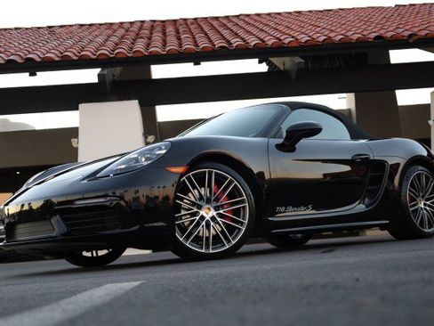 Used 2018 Porsche 718 Boxster S image 68