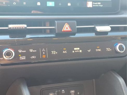 Used 2026 Kia Sportage EX AWD/4WD image 10
