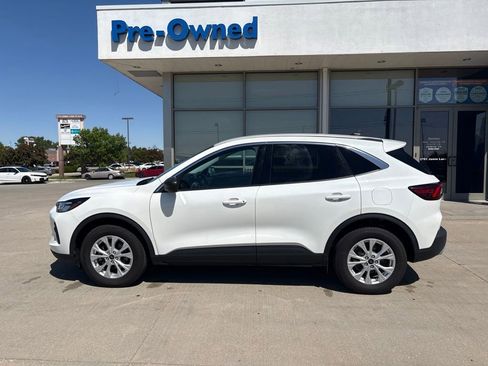 Used 2023 Ford Escape Active AWD/4WD image 8