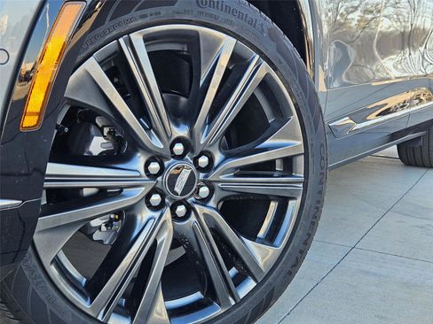 New 2026 Cadillac Optiq Sport 2 w/ LPO, Floor Liner Package AWD/4WD image 8