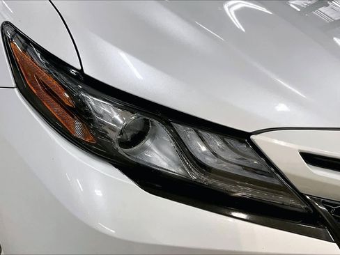 Used 2022 Toyota Camry XSE w/ Navigation Upgrade Package image 28