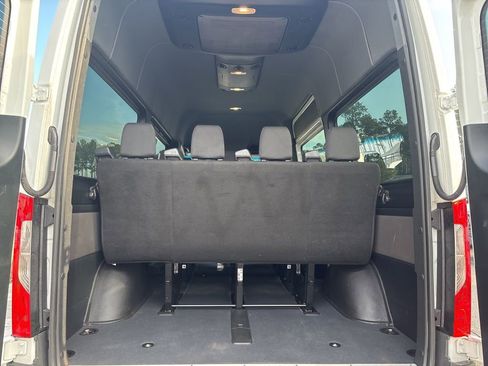 Used 2024 Mercedes-Benz Sprinter 2500 image 15