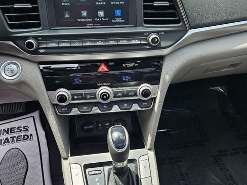 Used 2020 Hyundai Elantra Value Edition image 16