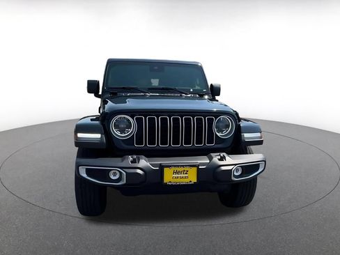 Used 2025 Jeep Wrangler Unlimited Sahara AWD/4WD image 4