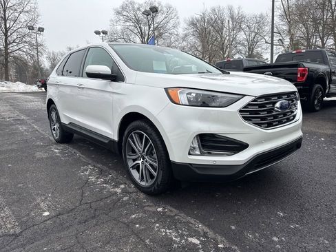 Certified 2023 Ford Edge Titanium image 3