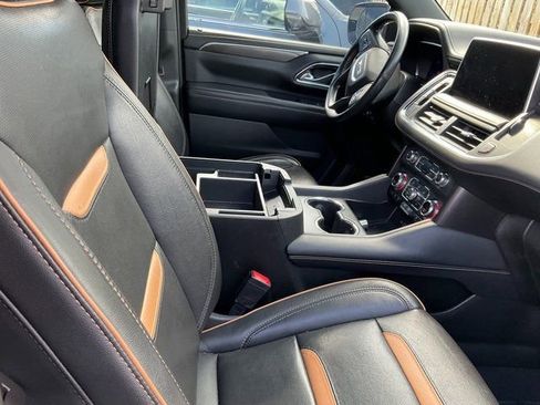Used 2023 GMC Yukon AT4 w/ Technology Package image 9