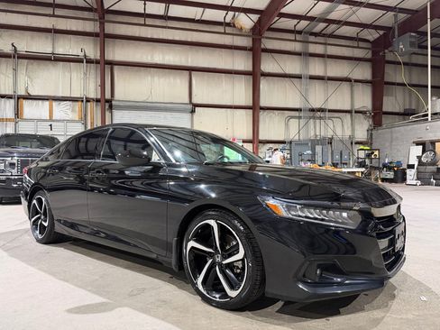 Used 2022 Honda Accord Sport image 1