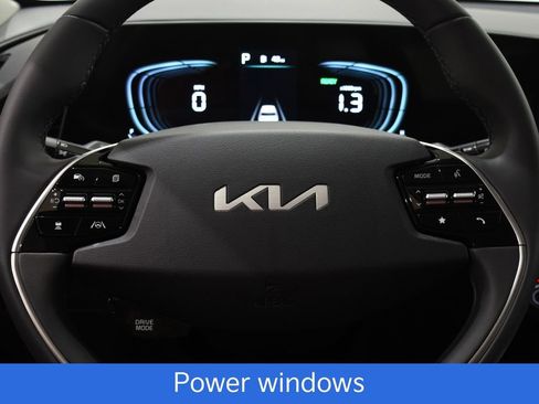 New 2025 Kia Niro EX image 10