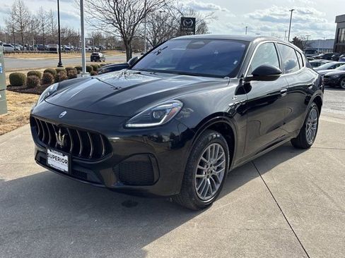 Used 2024 Maserati Grecale GT image 12