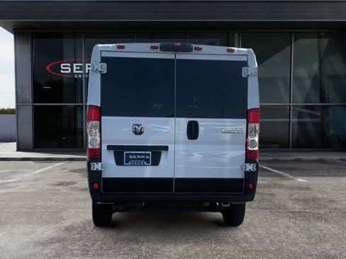 Used 2025 RAM ProMaster 2500 w/ U-Haul Equipment Group FWD image 4