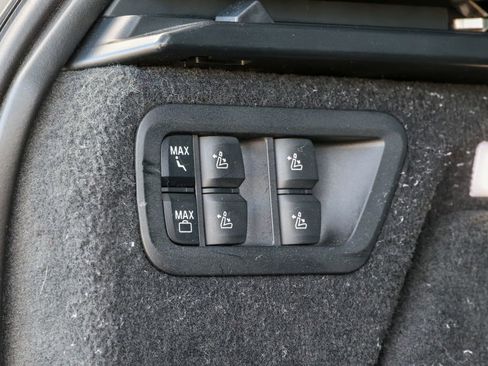 Used 2023 BMW X7 M60i w/ Executive Package image 50