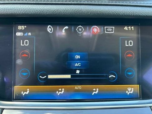 Used 2018 Cadillac XT5 Luxury w/ Driver Awareness Package FWD image 29