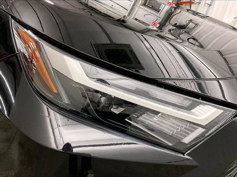 Used 2024 Toyota RAV4 LE AWD/4WD image 33