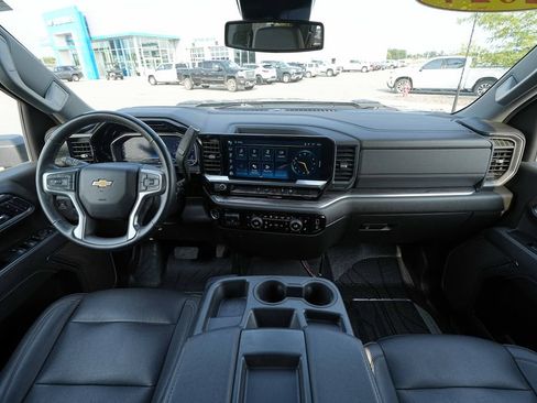 Used 2024 Chevrolet Silverado 3500 LTZ AWD/4WD image 29