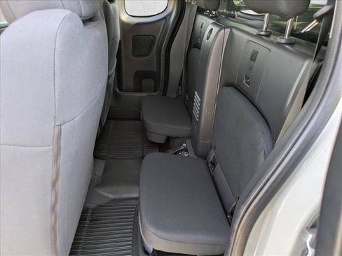 Used 2025 Nissan Frontier S AWD/4WD image 17