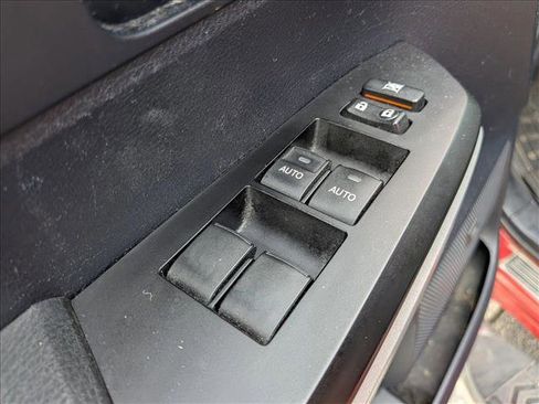 Used 2014 Toyota Tundra Platinum AWD/4WD image 11