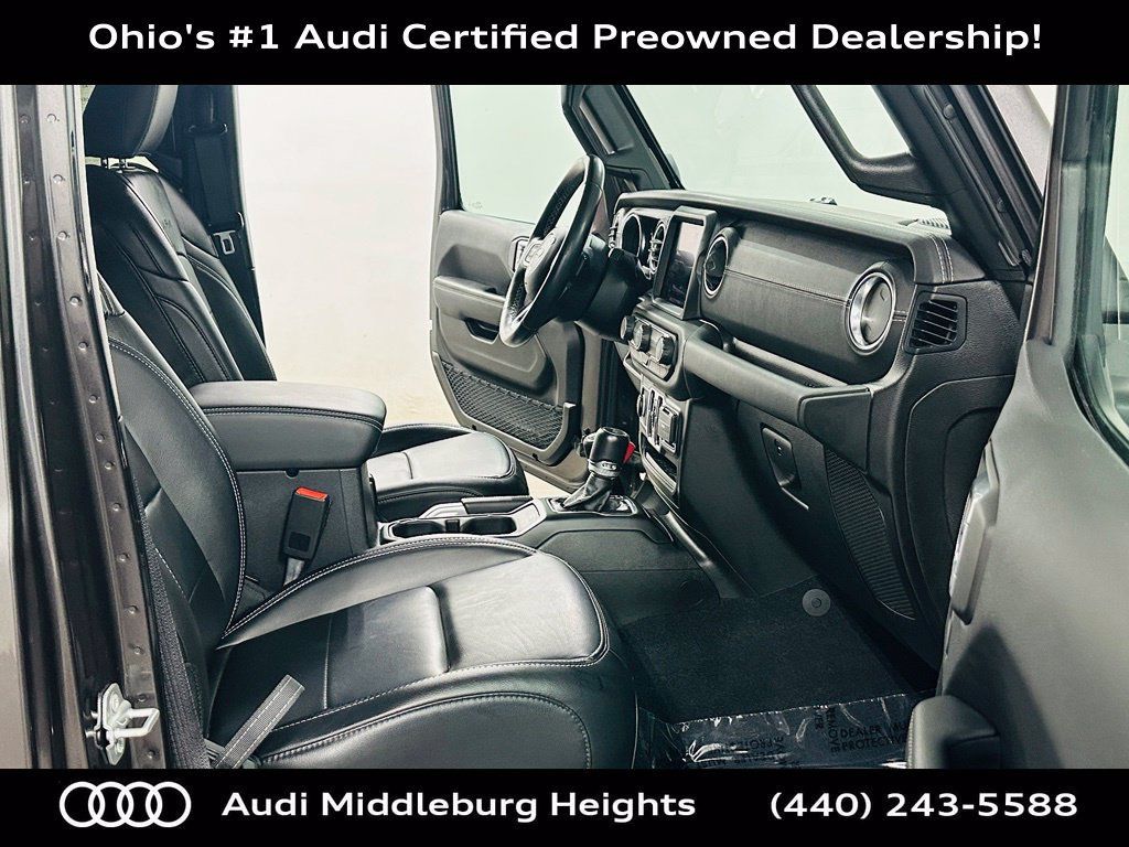 Used 2021 Jeep Wrangler Unlimited Sahara AWD/4WD image 9