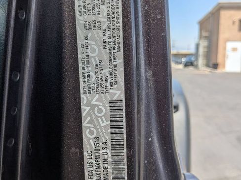 Used 2023 Jeep Wrangler Unlimited Rubicon AWD/4WD image 35