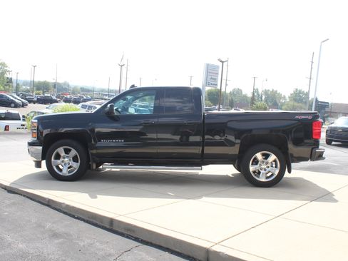 Used 2015 Chevrolet Silverado 1500 LT w/ LT Convenience Package AWD/4WD image 9
