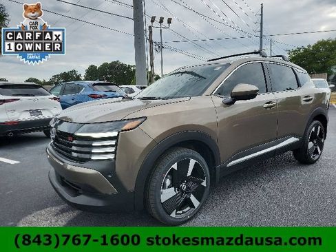 Used 2025 Nissan Kicks SR w/ SR Premium Package FWD image 12