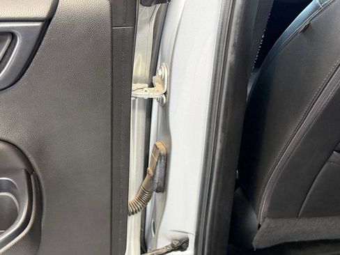 Used 2018 Chevrolet Tahoe LT image 15