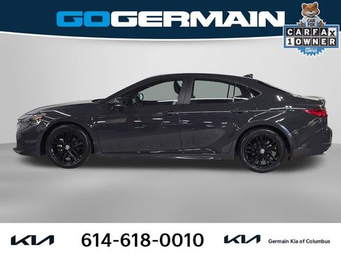 Used 2025 Toyota Camry SE w/ Multimedia Upgrade Package image 12