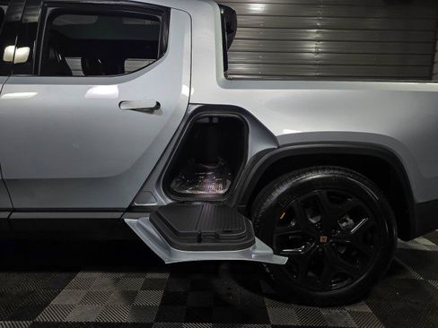 Used 2025 Rivian R1T Adventure image 14