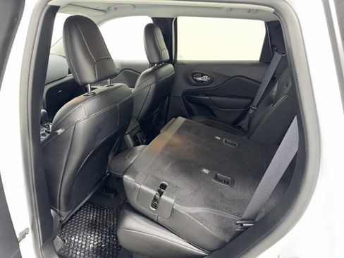 Used 2022 Jeep Cherokee Trailhawk w/ Premium Leather Package image 36