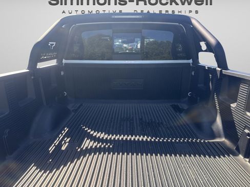 Used 2024 Nissan Titan SV w/ SV Bronze Edition Package image 62