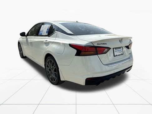 Used 2023 Nissan Altima 2.0 SR image 6
