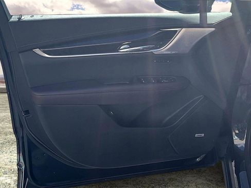 Used 2022 Cadillac XT6 Premium Luxury w/ Technology Package image 20