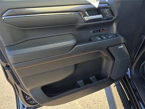 Used 2022 GMC Sierra 1500 AT4 w/ AT4 Premium Package image 23
