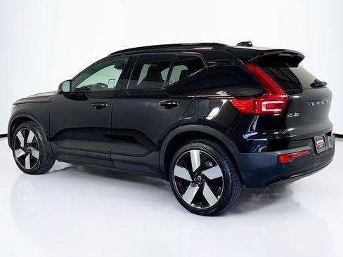 Used 2023 Volvo XC40 Recharge Ultimate image 7