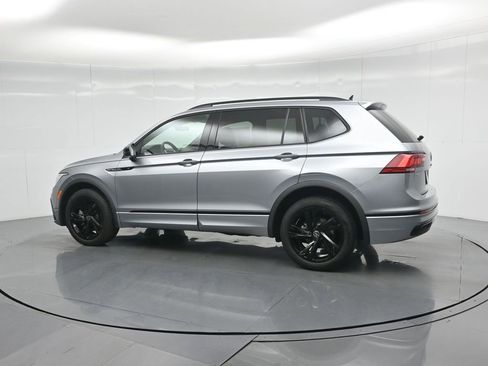 Used 2024 Volkswagen Tiguan SE R-Line image 7