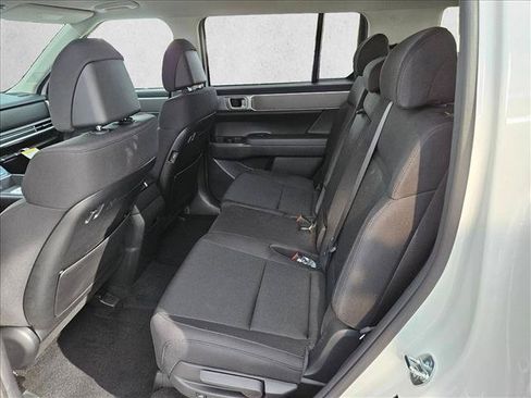 Used 2026 Hyundai Santa Fe SE FWD image 12