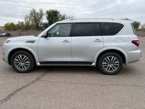 Certified 2024 Nissan Armada SL image 8