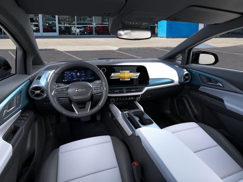 New 2026 Chevrolet Equinox EV LT w/ LPO, Blackout Package FWD image 34