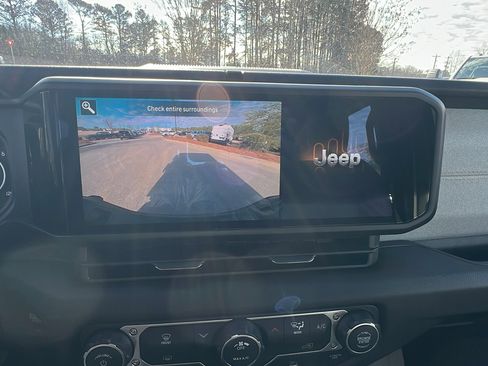 New 2026 Jeep Gladiator Sport image 27