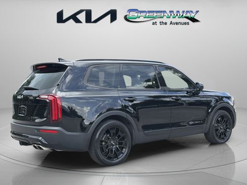 Used 2022 Kia Telluride EX w/ EX Premium Package AWD/4WD image 6