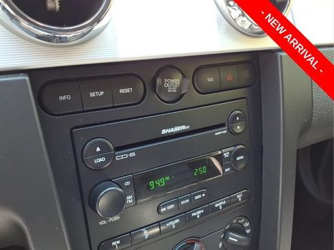 Used 2006 Ford Mustang GT Premium RWD image 31