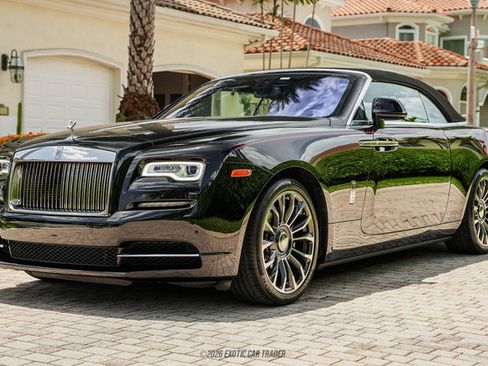 Used 2019 Rolls-Royce Dawn RWD image 14