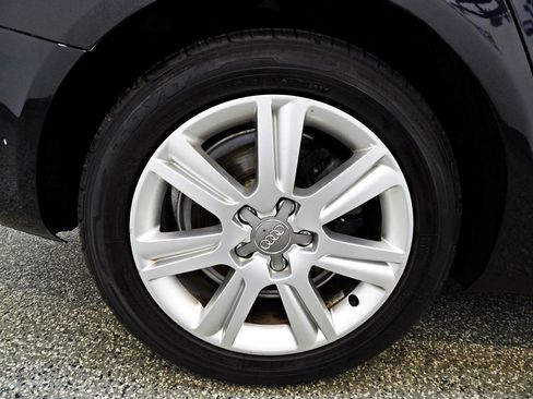Used 2010 Audi A4 2.0T Premium FWD image 21