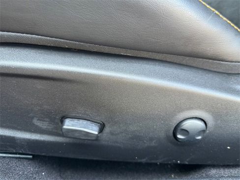 Used 2023 Dodge Challenger R/T Scat Pack image 11