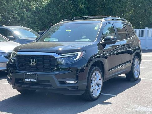 Certified 2025 Honda Passport EX-L image 3