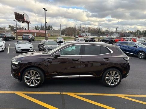 Used 2021 Buick Envision Avenir w/ Technology Package II image 3