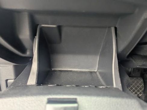 Used 2017 Volkswagen Passat 1.8T S image 39