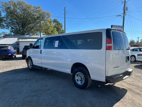 Used 2023 Chevrolet Express 3500 LS RWD image 5