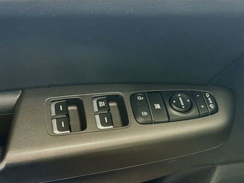 Used 2021 Kia Sportage S image 15